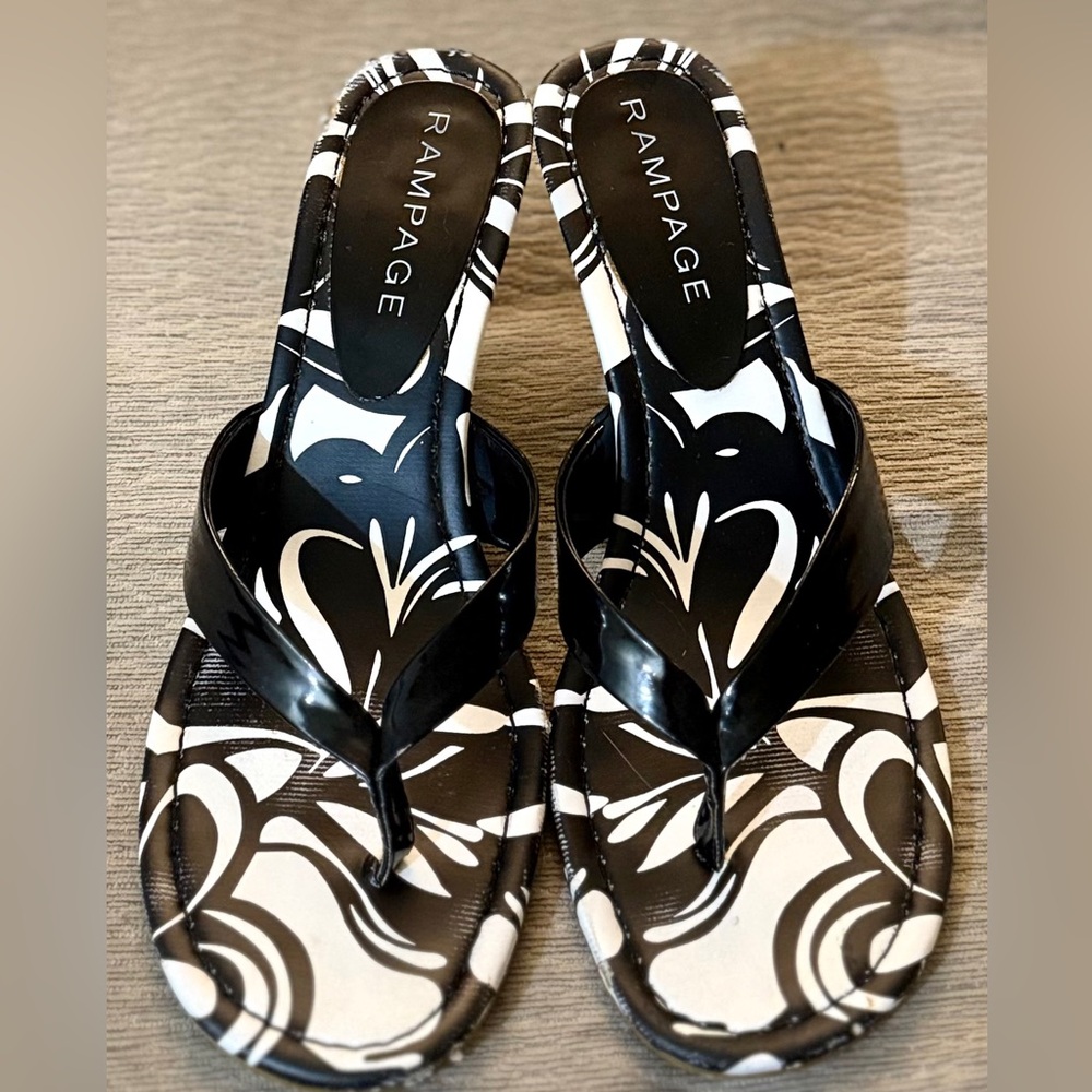 Y2K Rampage Black and White Swirl Sandals - Good Condition